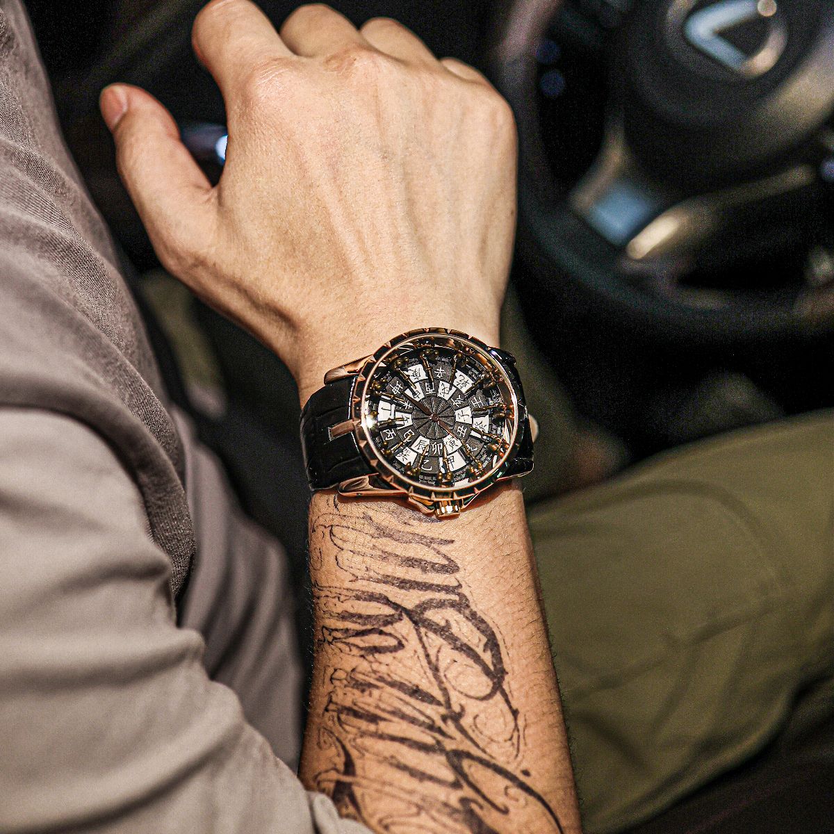 New High-End Luxury Round-Tabl - Table Watch Luxury ulasan dan harga